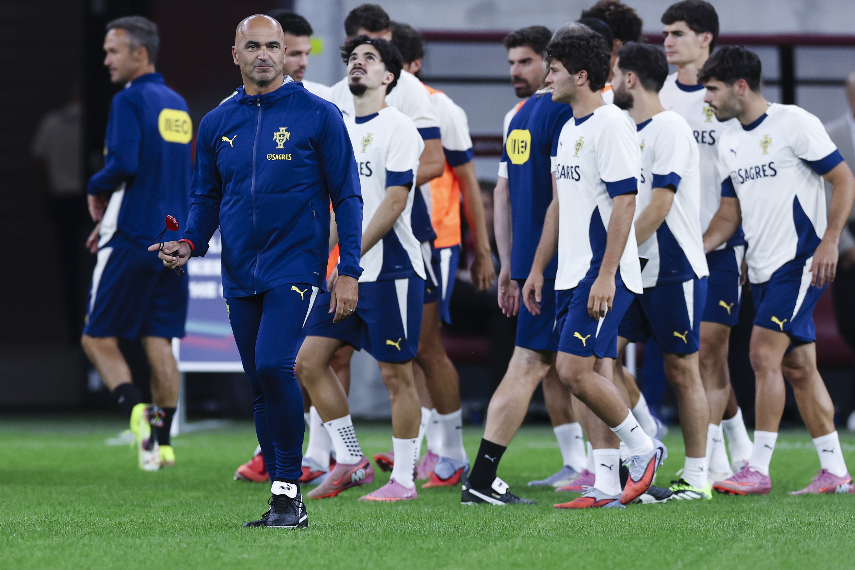 熊猫体育平台-关于赛后广州队备战葡超；外线爆发细节曝光；质疑声仍在；赛季目标并未改变的信息